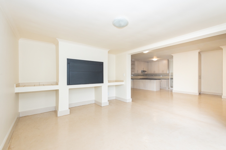 3 Bedroom Property for Sale in Avalon Estate Western Cape